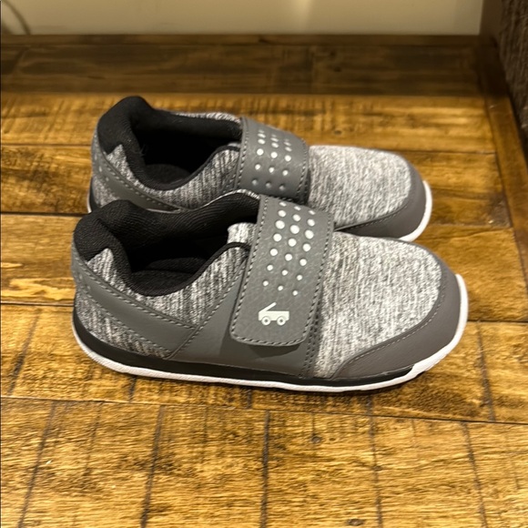 See Kai Run Ryder II Flexirun Gray Kids Shoes with Velcro Strap Size 11 - Picture 1 of 5